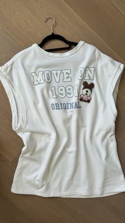 Oversized Oberteil mit Bär Applikation, Grösse S\M